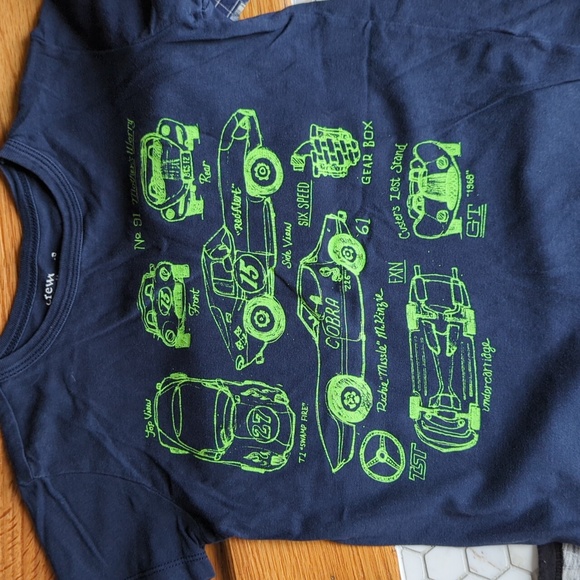 Lot of five boys short sleeve tops size 5T - Picture 2 of 7